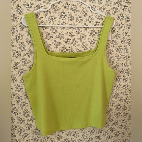 Bright Green Crop Tank - Picture 2 of 7